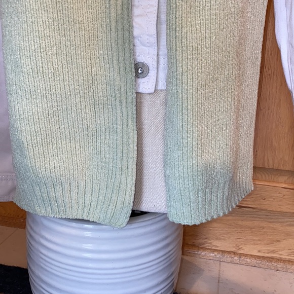 Seafoam Green Knit Scarf, Beauty, Warmth & softness! A Great Look! 60”x 9” 💚🔥 - Picture 3 of 9